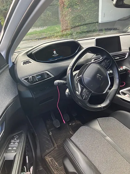 Peugeot 5008 2018 photo 4