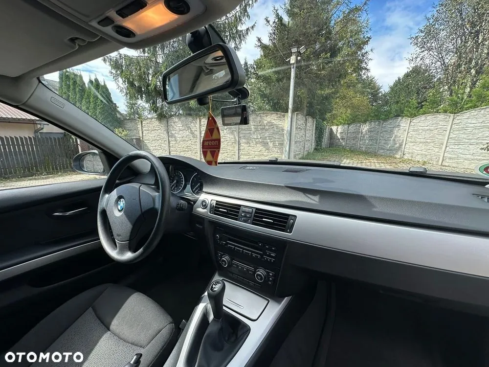 BMW Seria 3 2008 photo 4