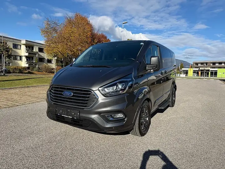 Ford Tourneo Custom