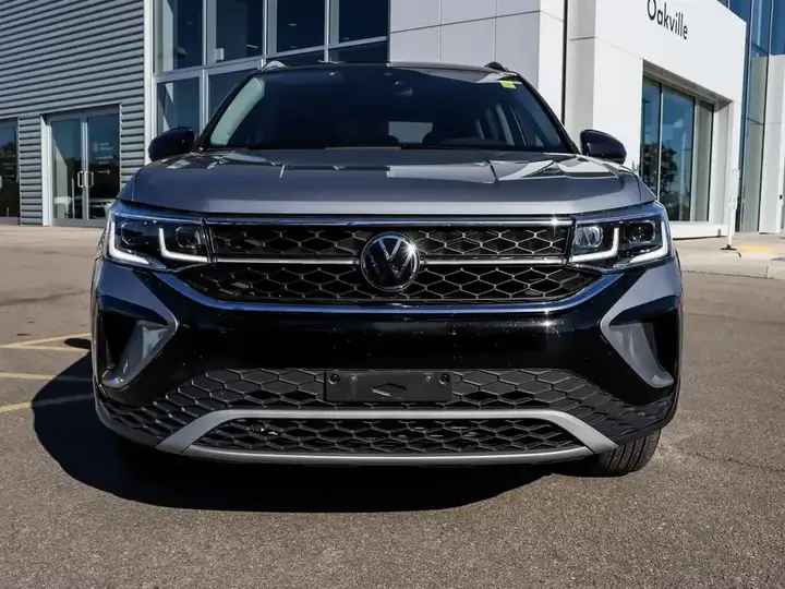 Volkswagen Taos 2024 photo 2