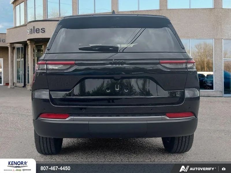 Jeep Grand Cherokee 2026 photo 5