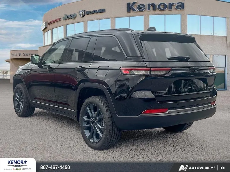 Jeep Grand Cherokee 2026 photo 4