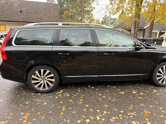 Volvo V70 2013 photo 4