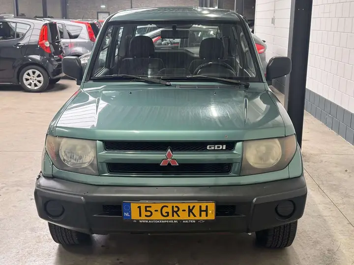 Mitsubishi Pajero 2001 photo 2
