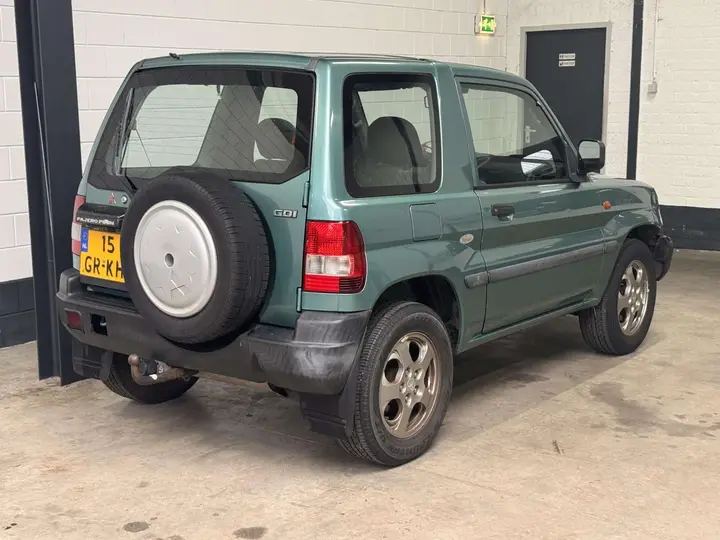 Mitsubishi Pajero 2001 photo 5