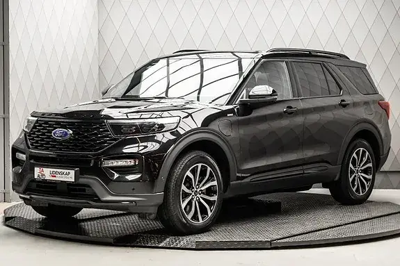 Ford Explorer 2023 photo 2