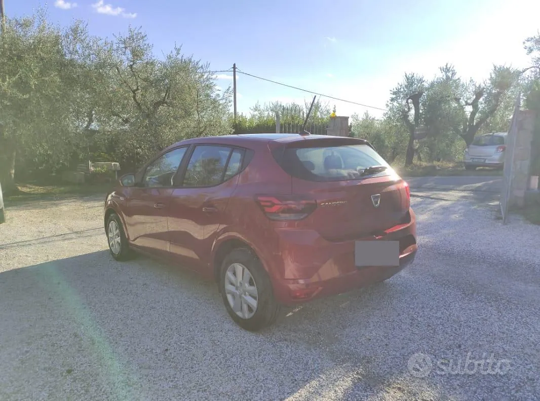 Dacia Sandero 2022 photo 2