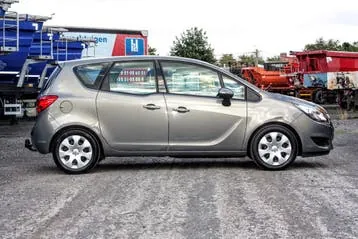 Opel Meriva 2015 photo 2