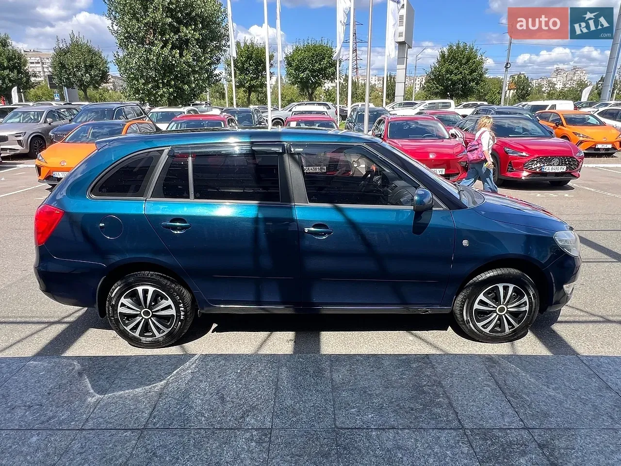 Skoda Fabia 2011 photo 5