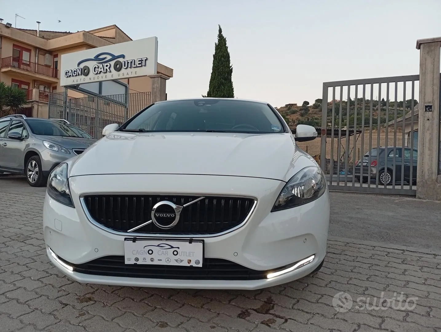Volvo V40