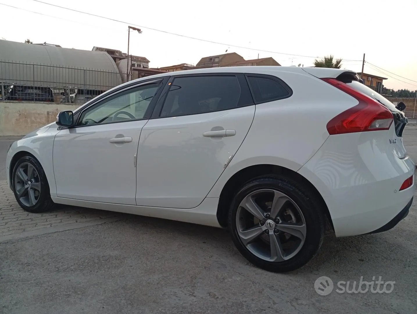 Volvo V40 2018 photo 4