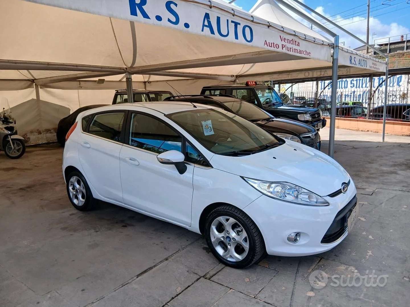 Ford Fiesta 2009 photo 2
