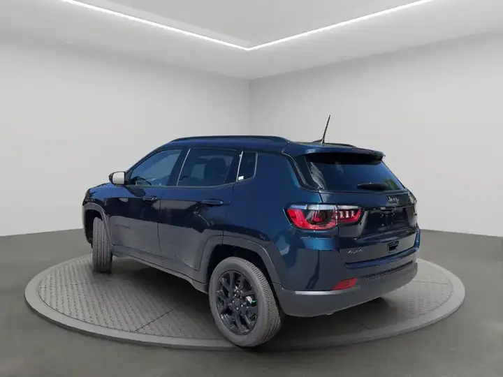 Jeep Compass 2026 photo 5