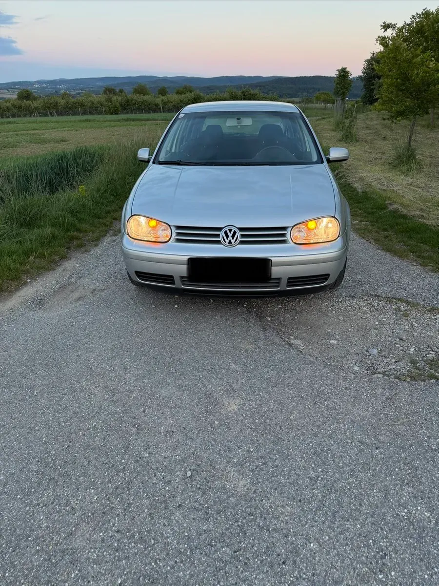 Volkswagen Golf 2003 photo 3