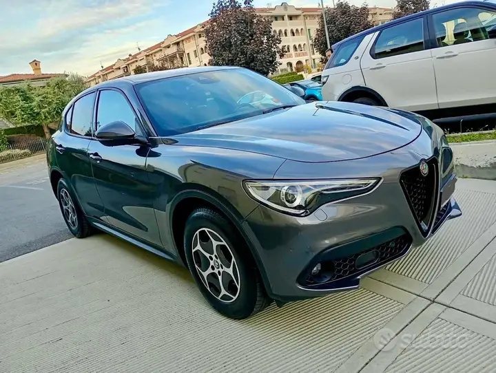 Alfa Romeo Stelvio 2023 photo 3
