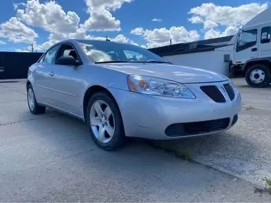 Pontiac G6 2009 photo 2