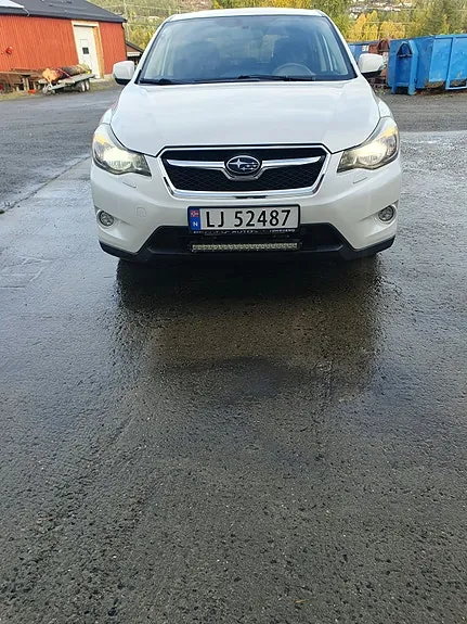 Subaru Xv 2013 photo 2