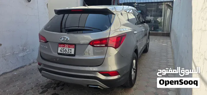Hyundai Santa Fe 2018 photo 3