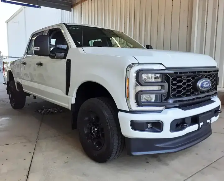 Ford F350 2026 photo 4