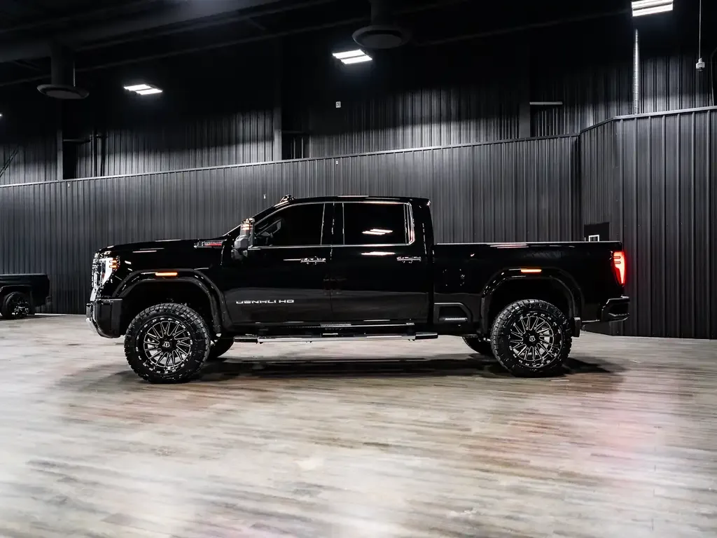 GMC Sierra 3500Hd 2026 photo 5