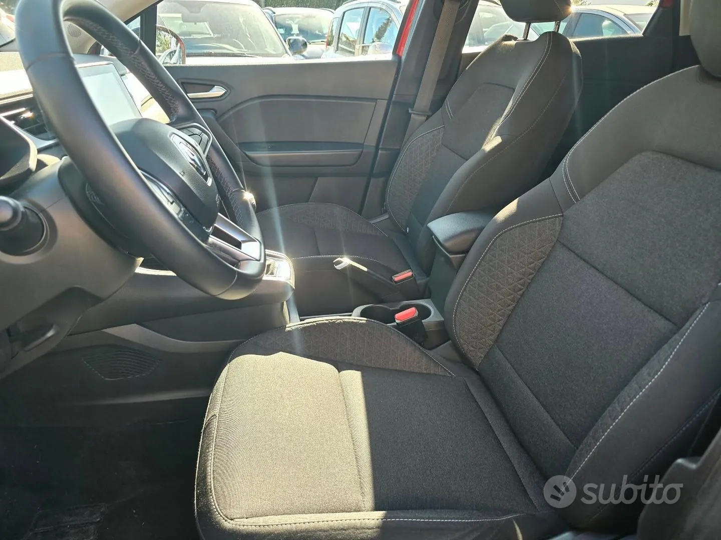 Renault Captur 2024 photo 5