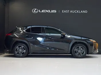 Lexus Ux 250H 2023 photo 3