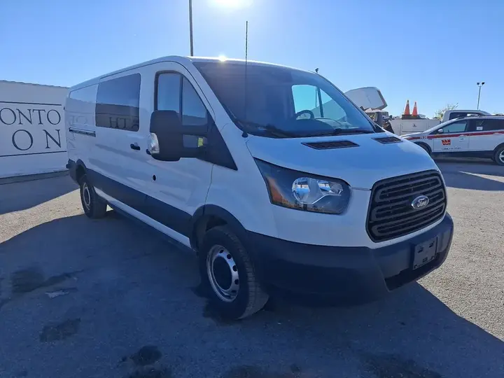 Ford Transit Cargo 2017 photo 3