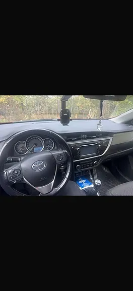 Toyota Auris 2015 photo 4