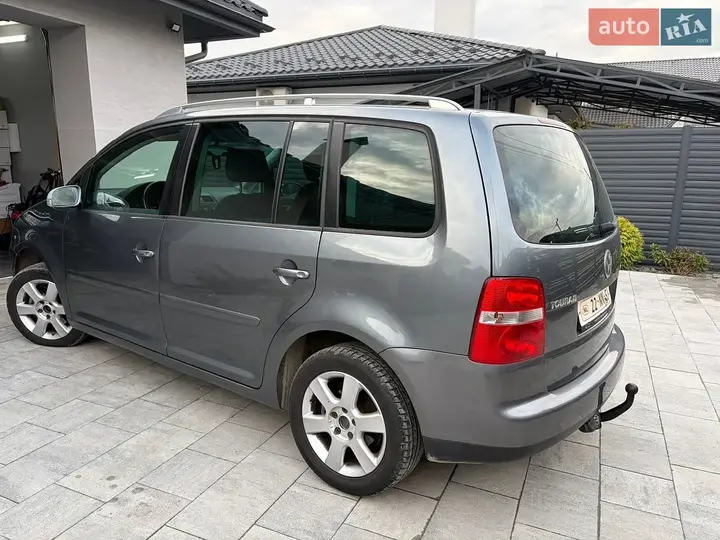 Volkswagen Touran