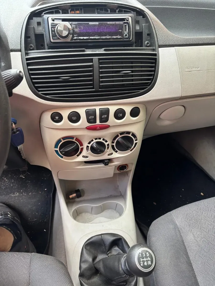 Fiat Punto 2003 photo 3
