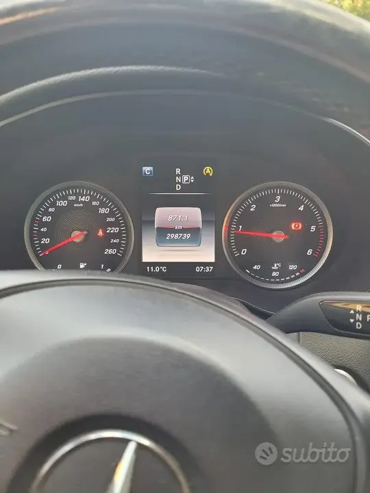 Mercedes-Benz C180 2015 photo 5