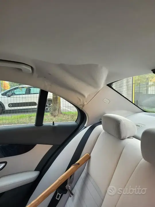 Mercedes-Benz C180 2015 photo 4