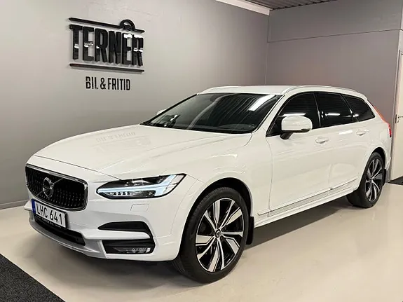 Volvo V90 Cross Country