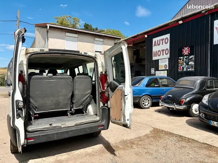 Citroen Jumpy 2011 photo 2