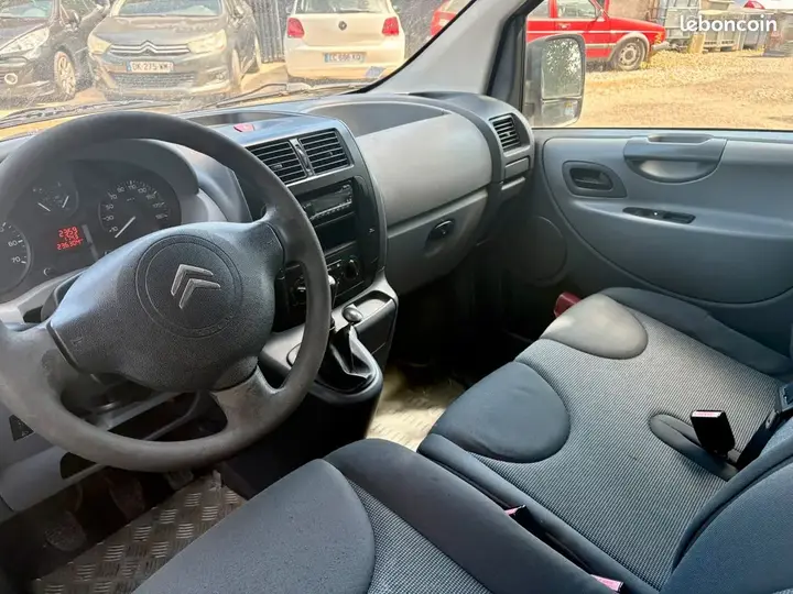Citroen Jumpy 2011 photo 3