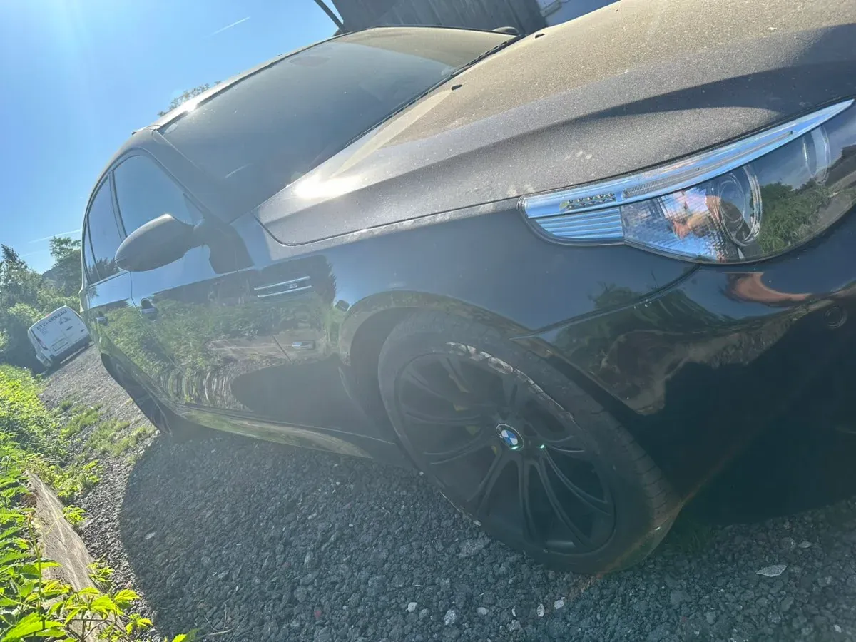 BMW 5 Series 2005 photo 3
