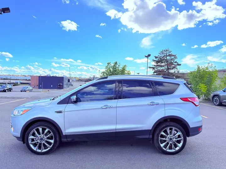Ford Escape 2016 photo 2