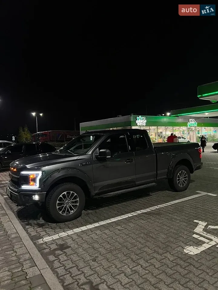 Ford F-150 2018 photo 2