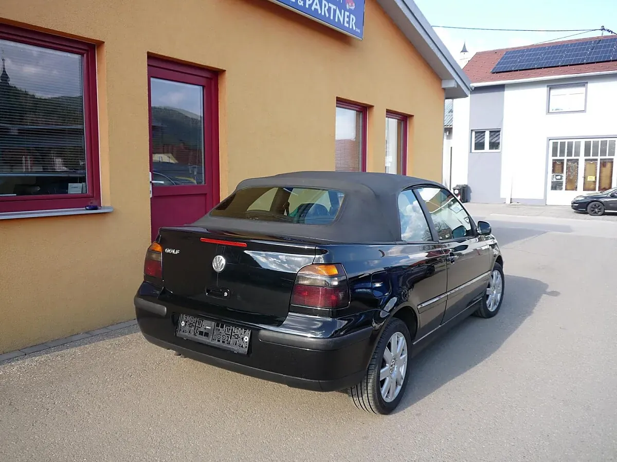Volkswagen Golf 2000 photo 3