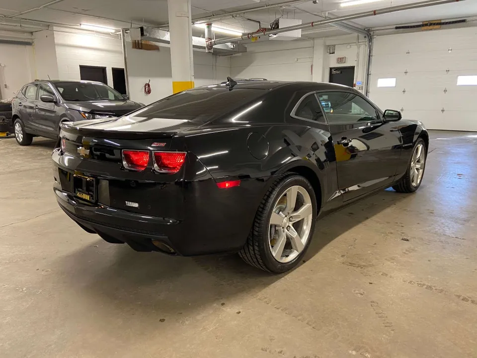 Chevrolet Camaro 2011 photo 4