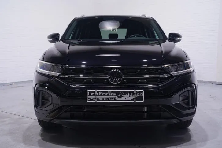 Volkswagen T-Roc 2025 photo 2