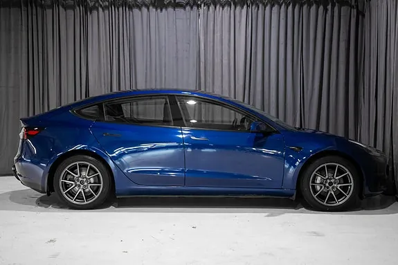 Tesla Model 3 2021 photo 4