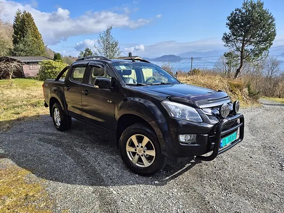 Isuzu D-Max 2016 photo 2