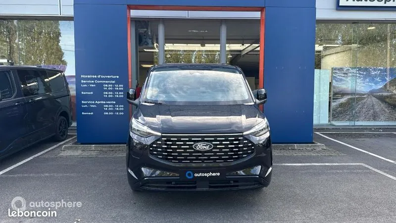 Ford Tourneo Custom 2026 photo 2