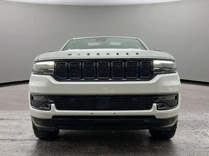 Jeep Wagoneer 2023 photo 3