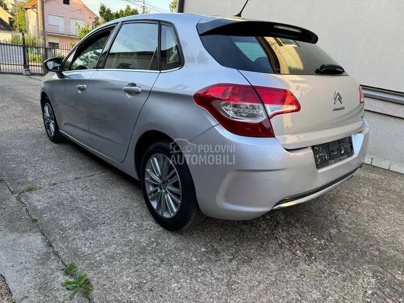 Citroen C4 2012 photo 4