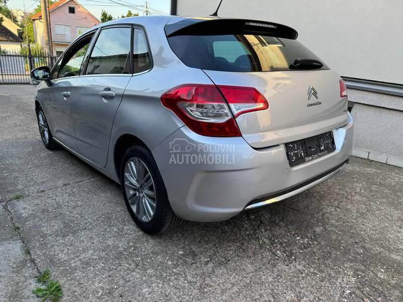 Citroen C4 2012 photo 5