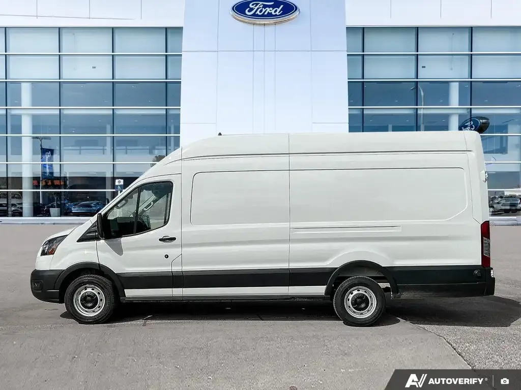 Ford Transit Cargo Van 2025 photo 4