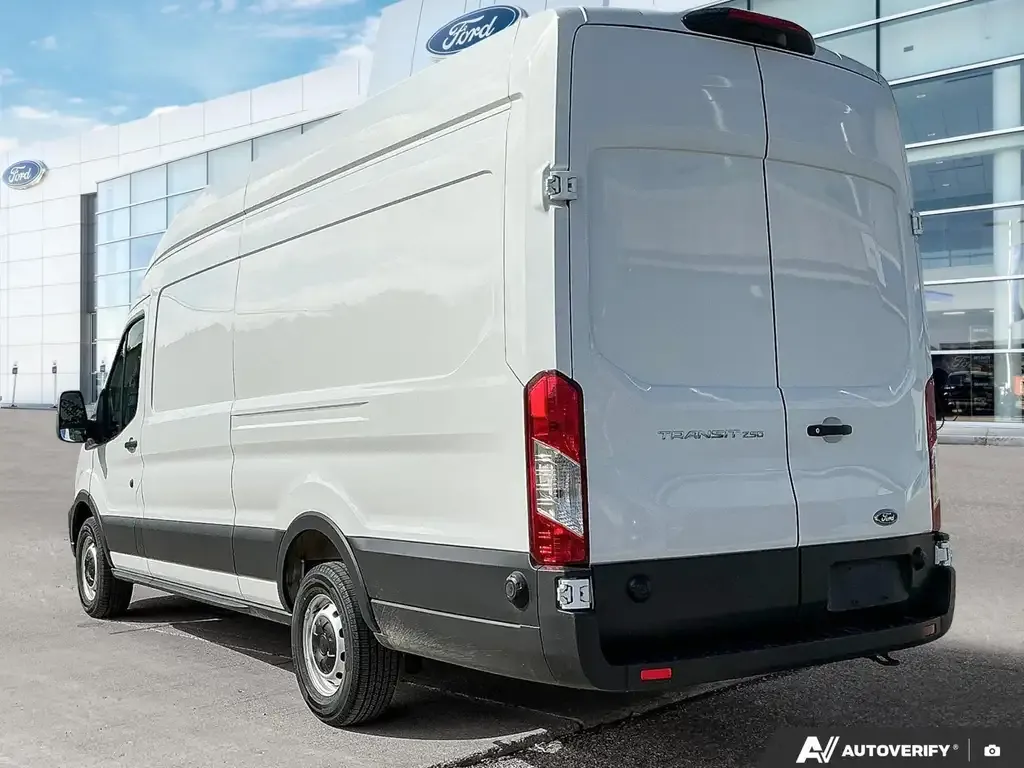 Ford Transit Cargo Van 2025 photo 5