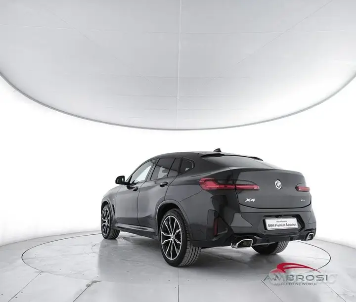 BMW X4 2021 photo 4